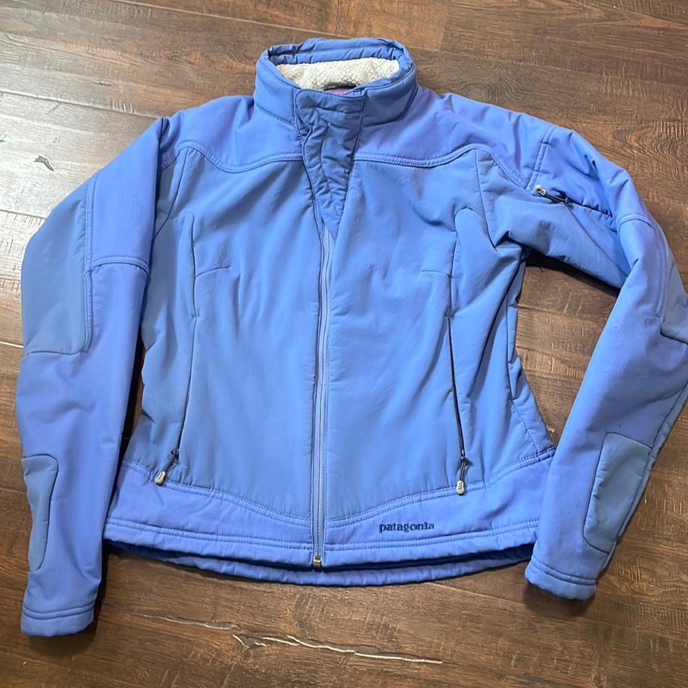 PATAGONIA women’s medium scythe blue softshell outdoor fleeced lined jacket